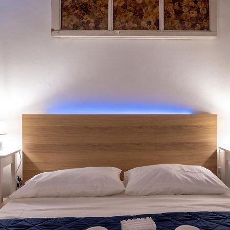 Ferienwohnung Tipica Cozy House + Parking! Florenz Exterior foto