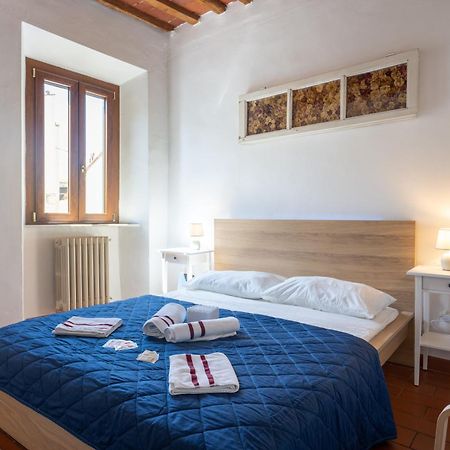 Ferienwohnung Tipica Cozy House + Parking! Florenz Exterior foto
